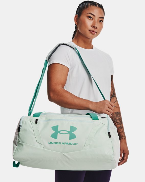 UA Undeniable 5.0 Small Duffle Bag in Green image number 6